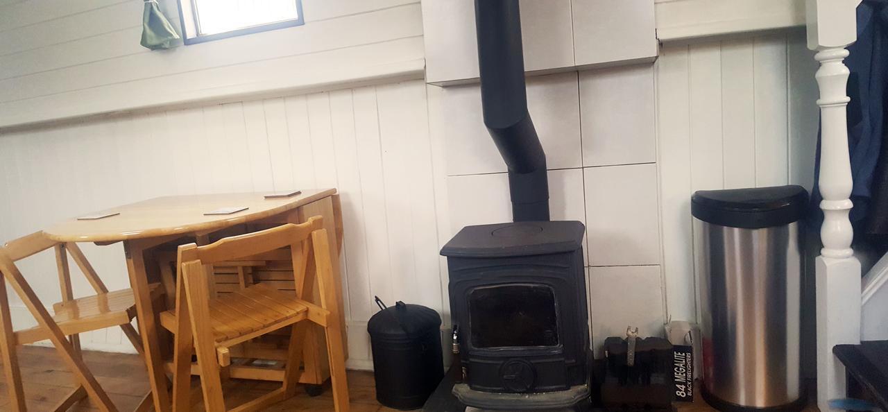 Roisin Dubh Houseboat Hotel Sallins Luaran gambar